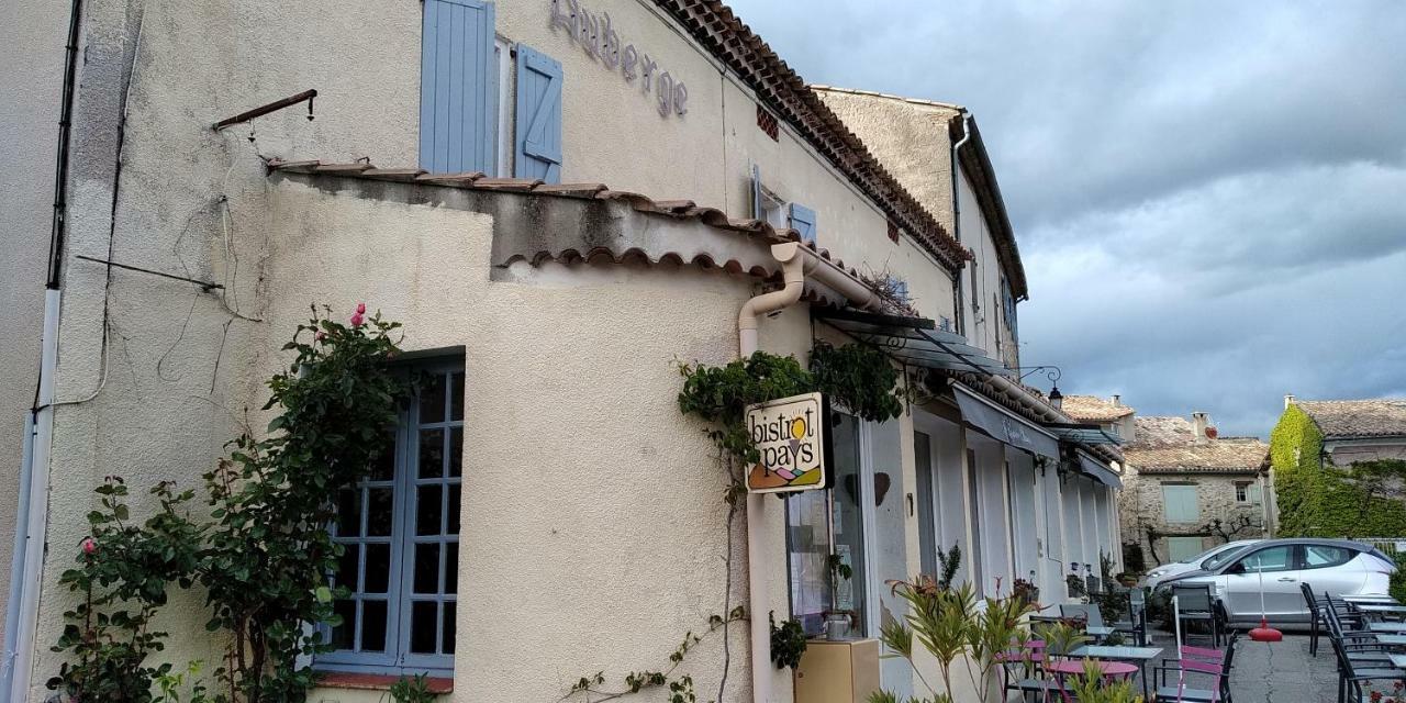 Auberge Le Lupin Blanc Revest-des-Brousses Bagian luar foto